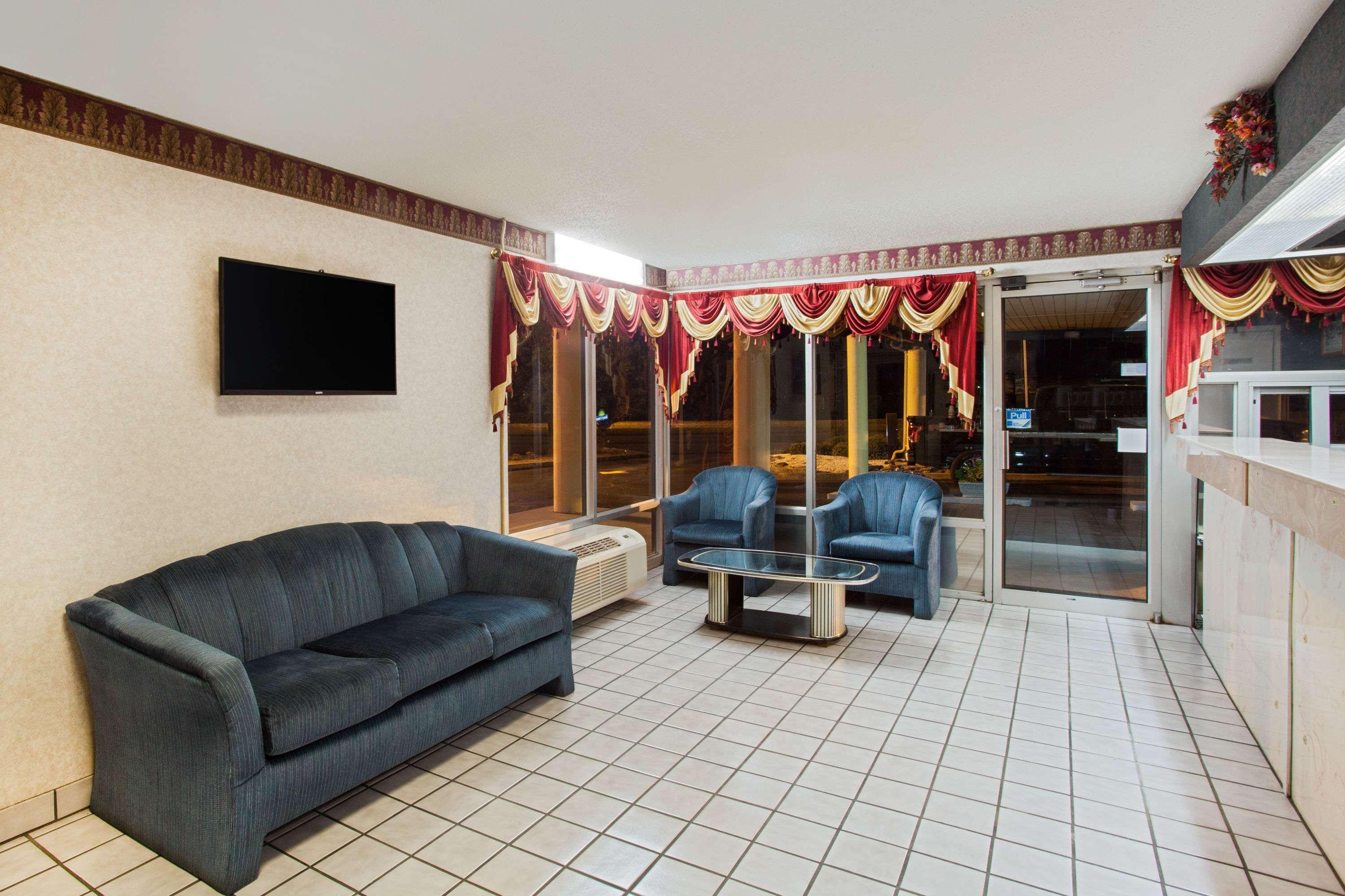 Days Inn By Wyndham Greeneville Eksteriør bilde