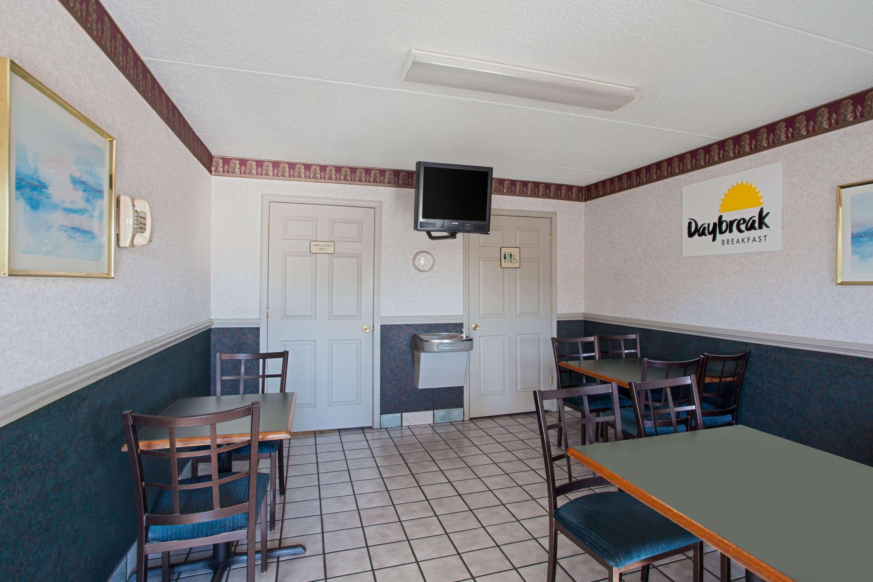 Days Inn By Wyndham Greeneville Eksteriør bilde