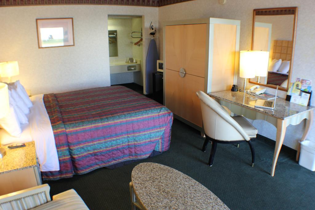Days Inn By Wyndham Greeneville Rom bilde
